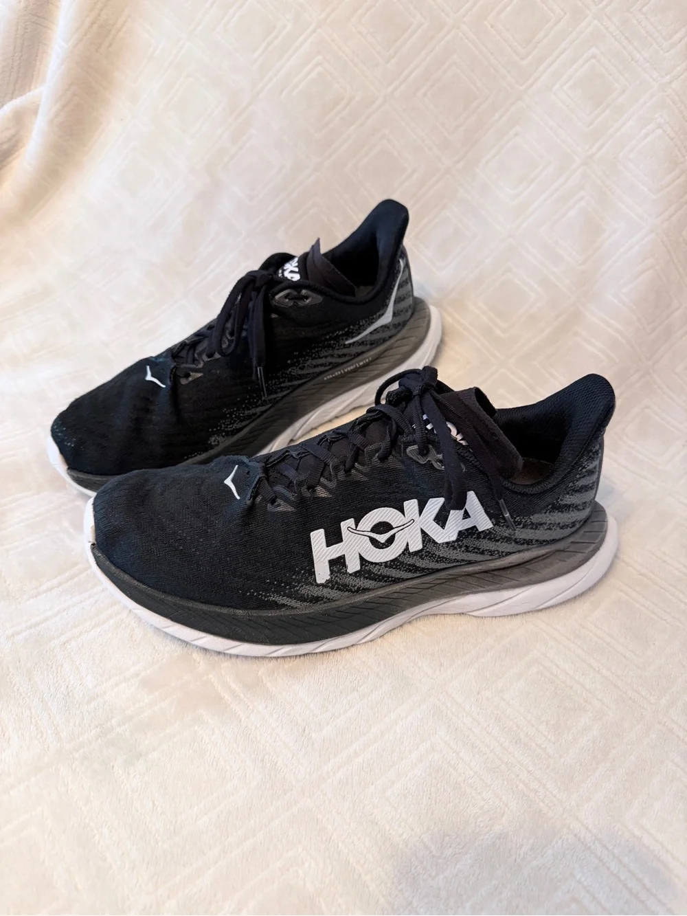 Hoka women’s Mach 5 Running Shoes Black & Gray Athletic Sneakers